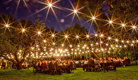 Timbre & Luces String Lighting System comes in American and European standards and is designed to illuminate outdoor and indoor spaces.